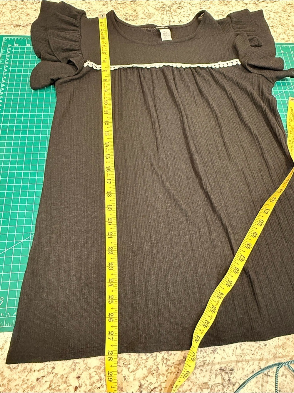 Heimish USA Black Ruffle Sleeve Babydoll Tunic Top Crochet Trim L - Picture 4 of 7